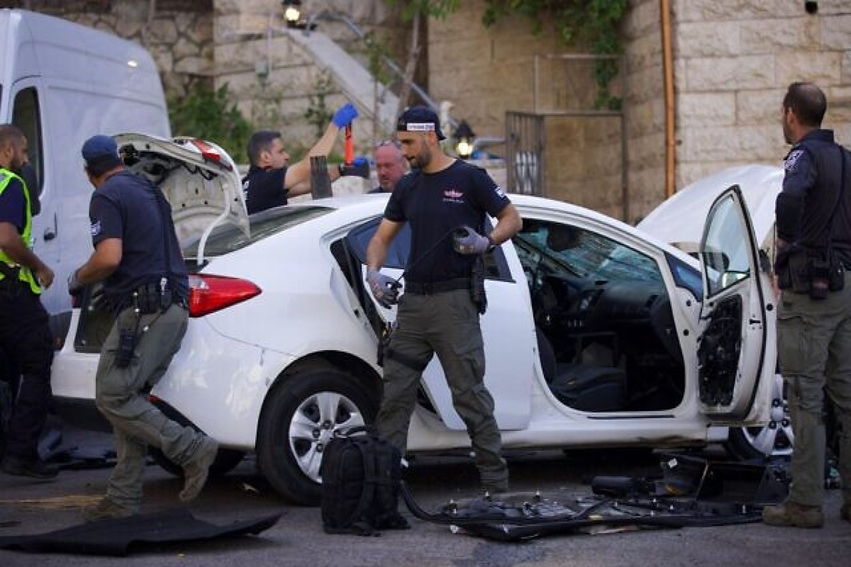 SON DƏQİQƏ: İsrailin milli təhlükəsizlik nazirinin olduğu avtomobil qəzaya uğradı - FOTO/VİDEO