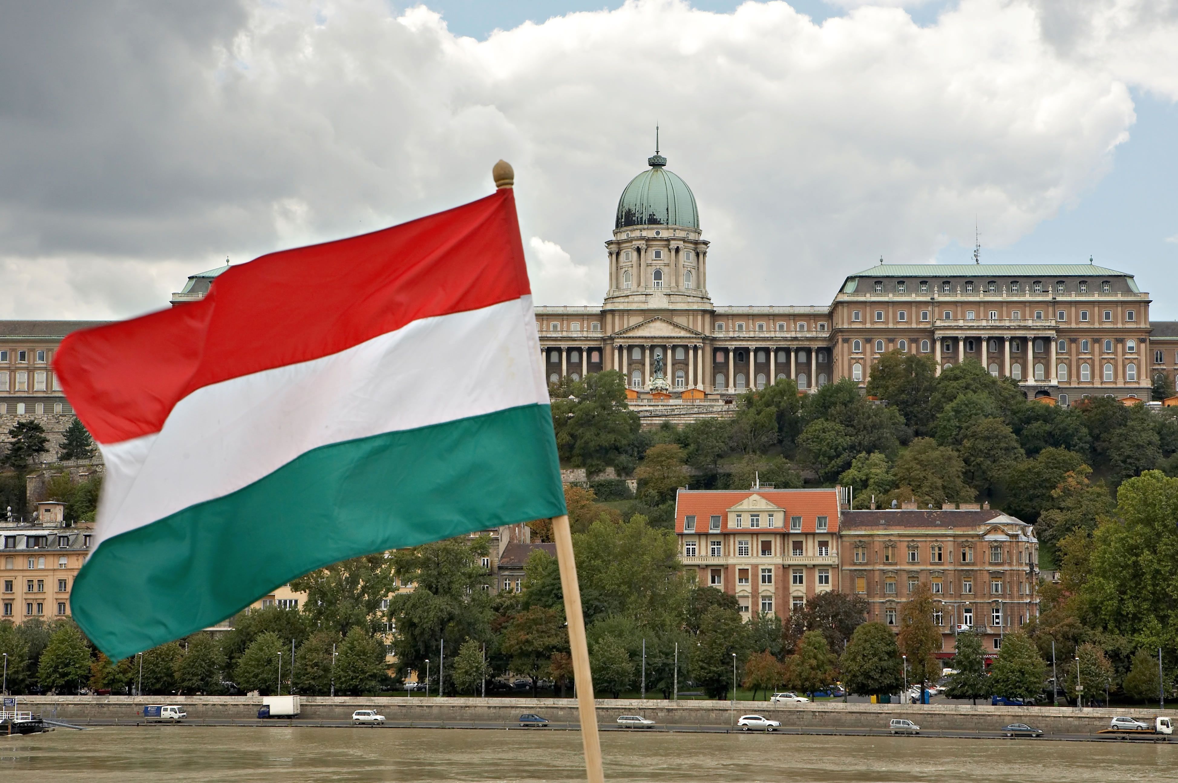 Macarıstan Azərbaycana görə Ermənistana dəstək verilməsi layihəsini blokladı