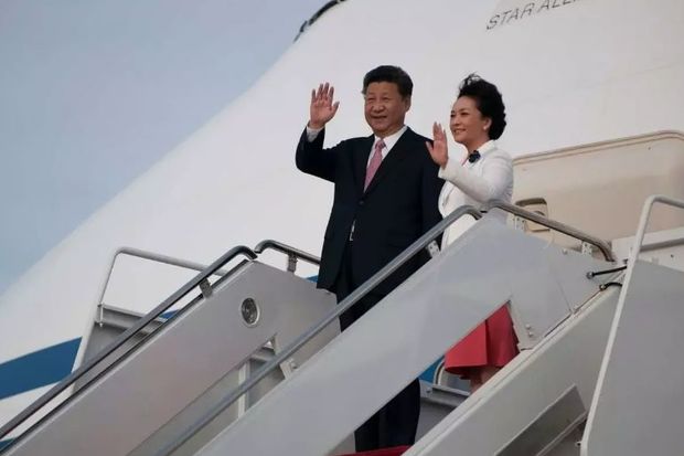 Çin lideri Avropa turuna Fransadan başladı - VİDEO
