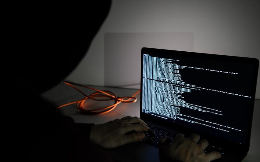 Hakerlər Britaniya Müdafiə Nazirliyinin serverlərini sındırdı - VİDEO