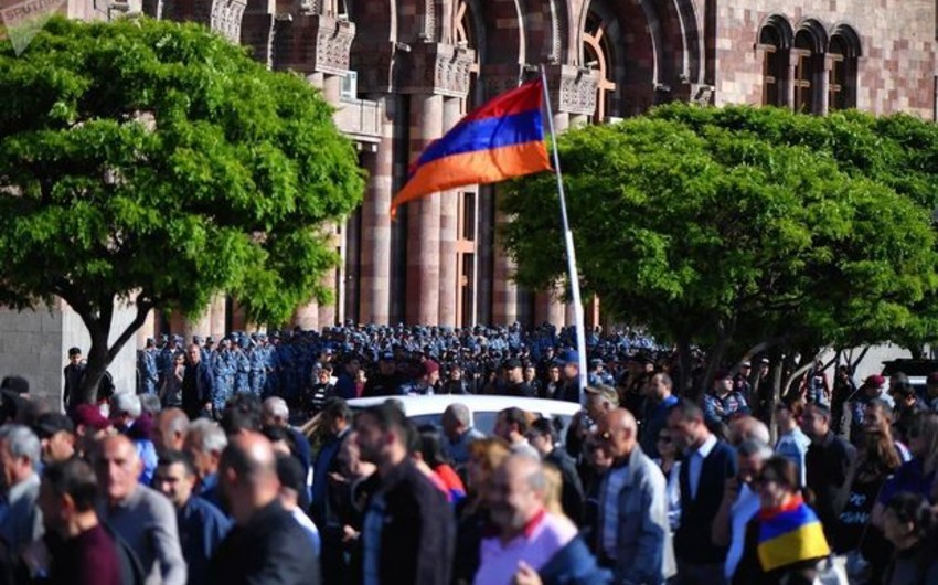 Bu gün İrəvanda Paşinyanın əleyhinə növbəti aksiya keçiriləcək