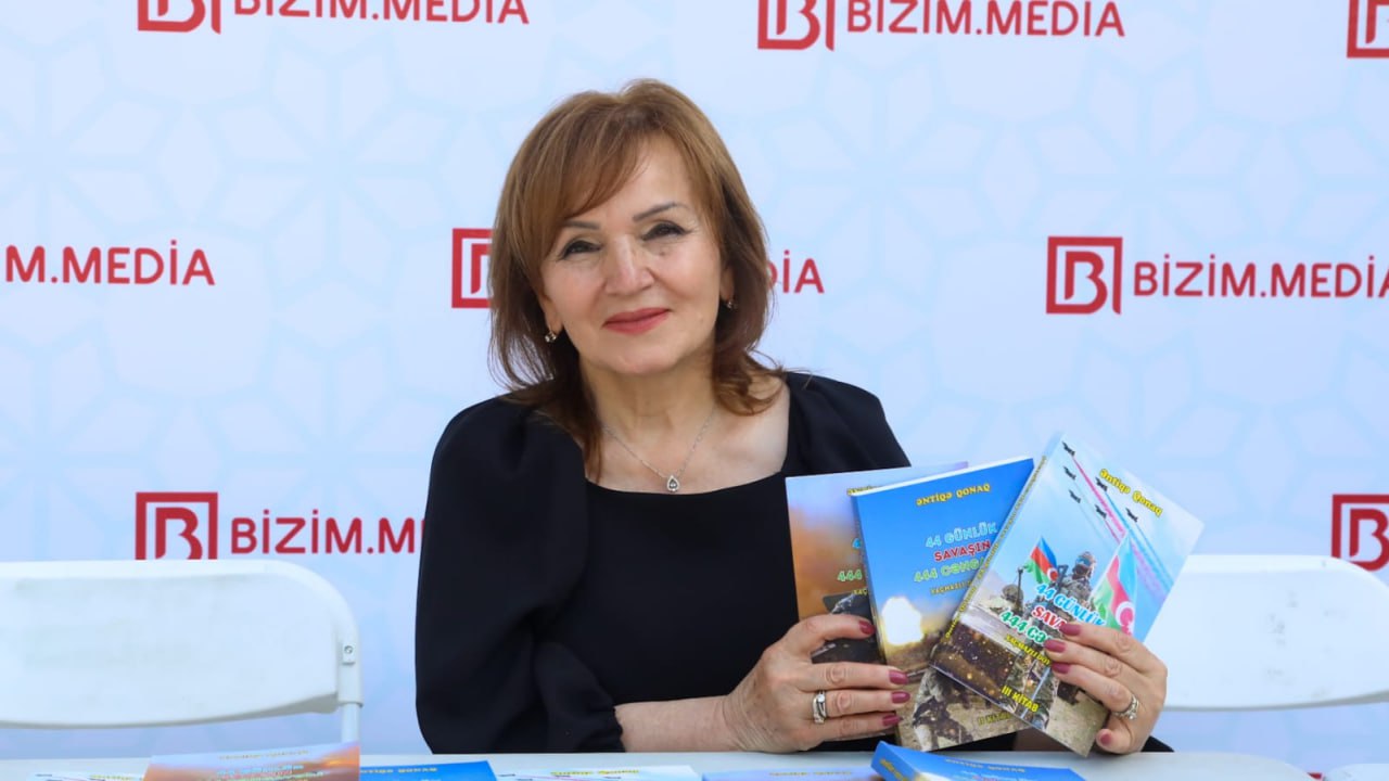 Əməkdar jurnalistin imza günü keçirildi – FOTO 