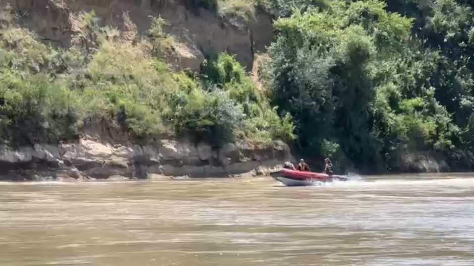 Avtomobillə Kürə düşən şəxslərin axtarışları davam edir – FOTO/VİDEO