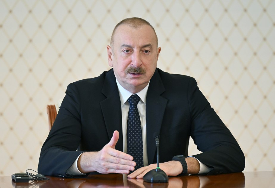 Prezident: “Qırğızıstanla əlaqələrimiz qardaşlıq əsasındadır” Prezident: “Qırğızıstanla əlaqələrimiz qardaşlıq əsasındadır”