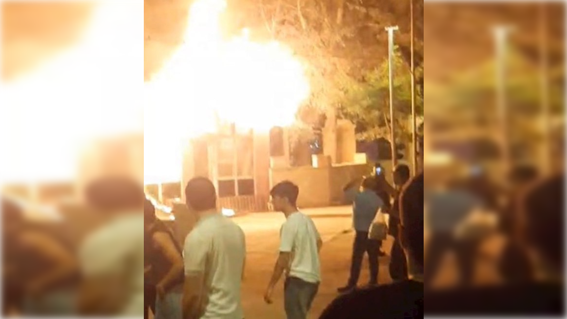 Bakıda kafe yanaraq kül oldu - FOTO/VİDEO
