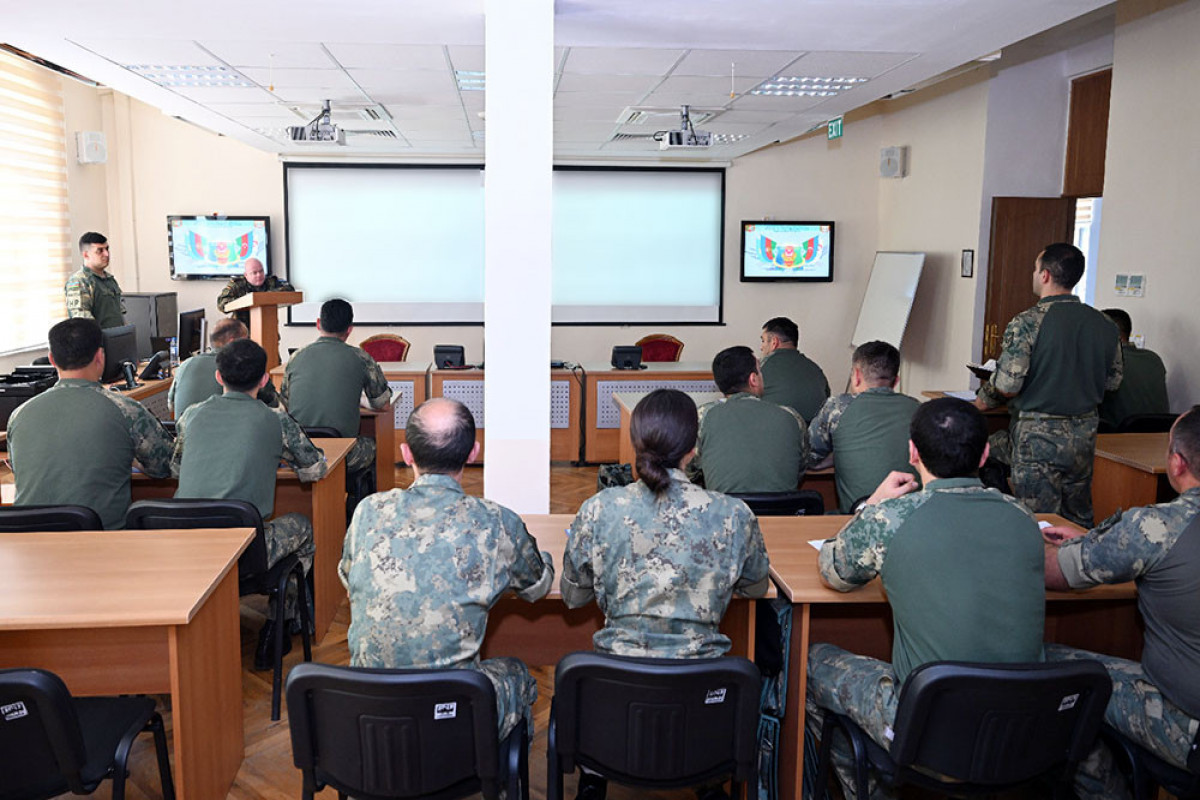 NATO ekspertləri Hərbi Polis İdarəsində təlim kursu KEÇİRİB - FOTO