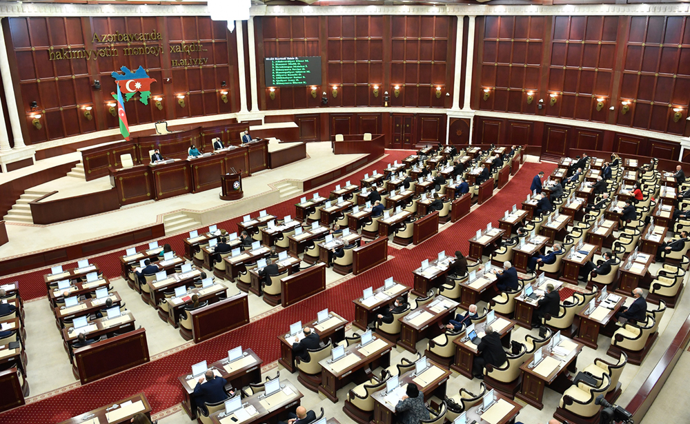 YAP-çı deputatların parlamentin buraxılması barədə müraciəti Milli Məclisə DAXİL OLUB 