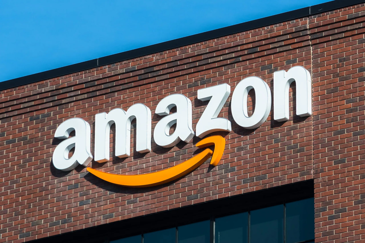 “Amazon”un bazar dəyəri 2 trilyon dolları ötdü