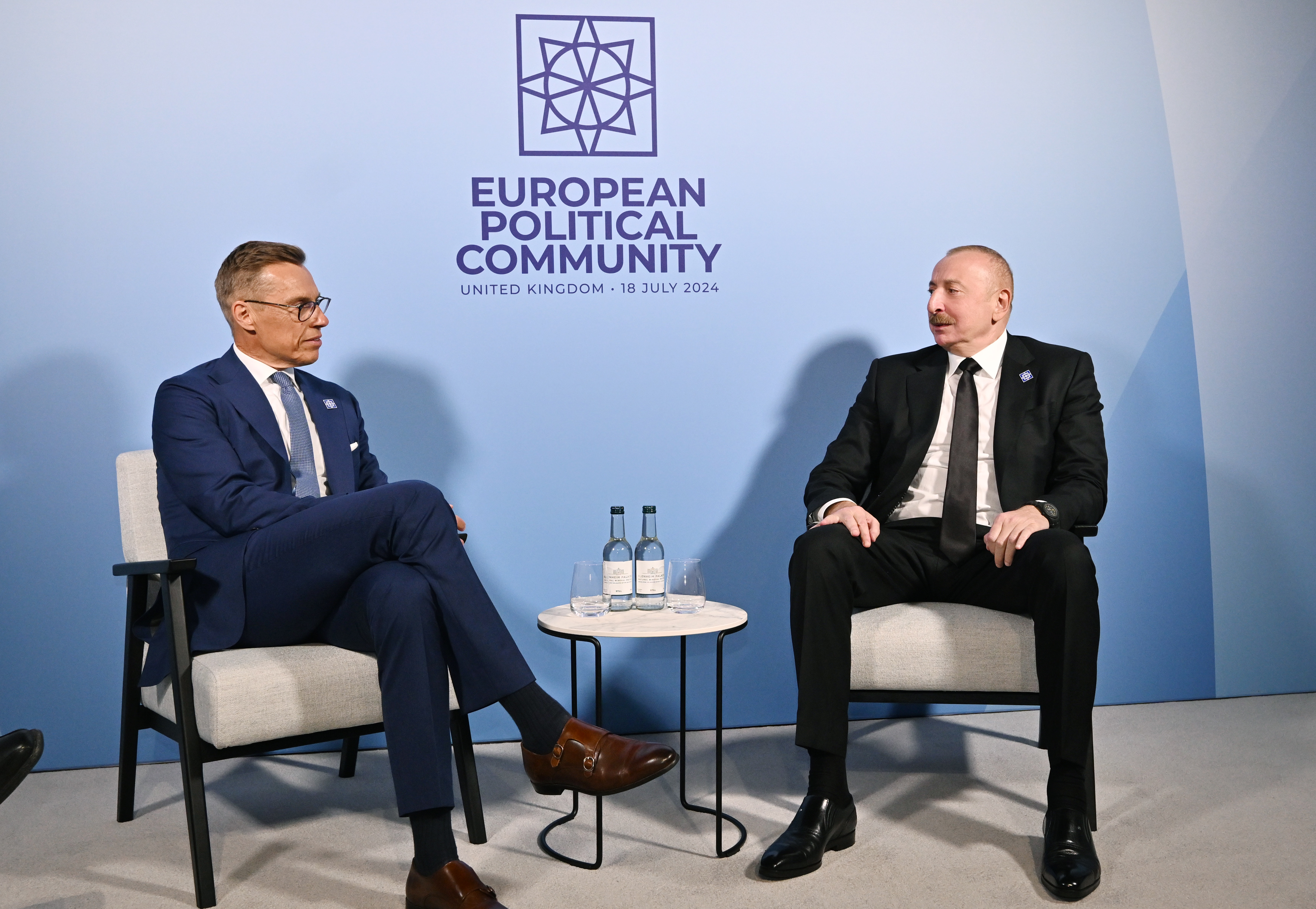 İlham Əliyev Oksfordda Finlandiya Prezidenti ilə görüşdü – FOTO  