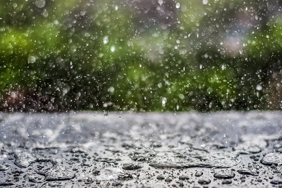 Şimşək çaxıb, arabir yağış yağıb - FAKTİKİ HAVA