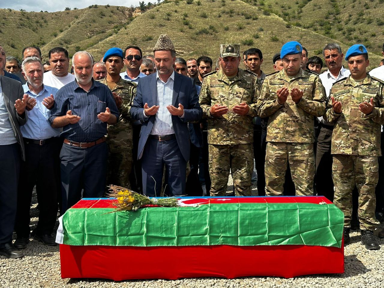 Birinci Qarabağ müharibəsi şəhidi Laçında torpağa tapşırıldı – FOTO