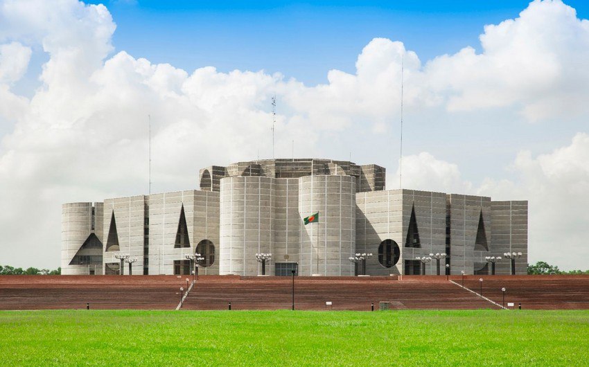 Banqladeş parlamenti buraxıldı