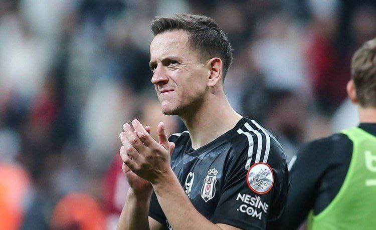 “Beşiktaş” futbolçusunu icarəyə verdi