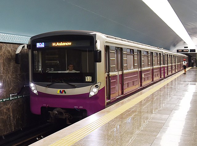 Bakı metrosunda nasazlıq - Qatarlar gecikdi