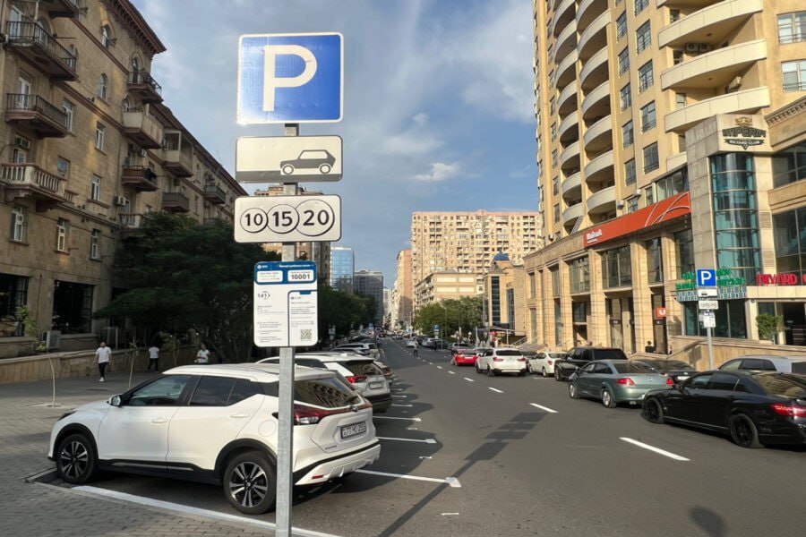 “Azparking”in növbəti OYUNU - Sistemdə çıxışını təsdiq etməyi unudan sürücülərə niyə bildiriş GƏLMİR?