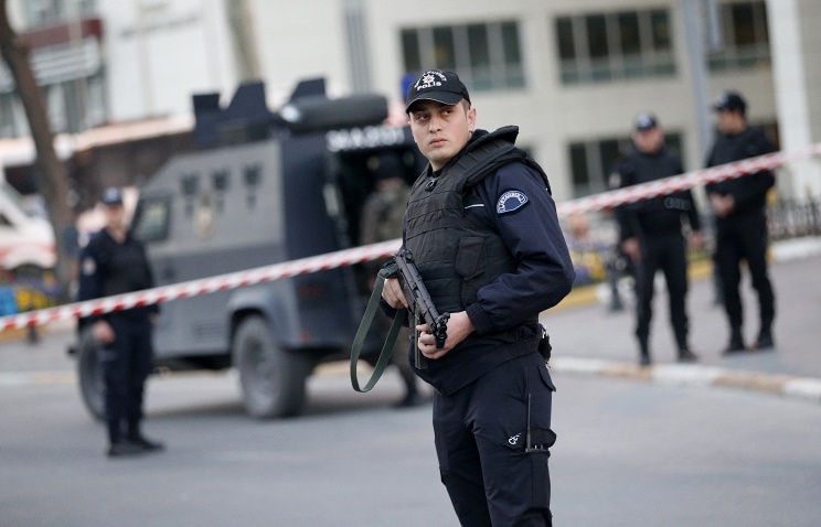 İstanbulda PKK terror qruplaşmasının rəhbərlərindən biri TUTULDU - FOTO