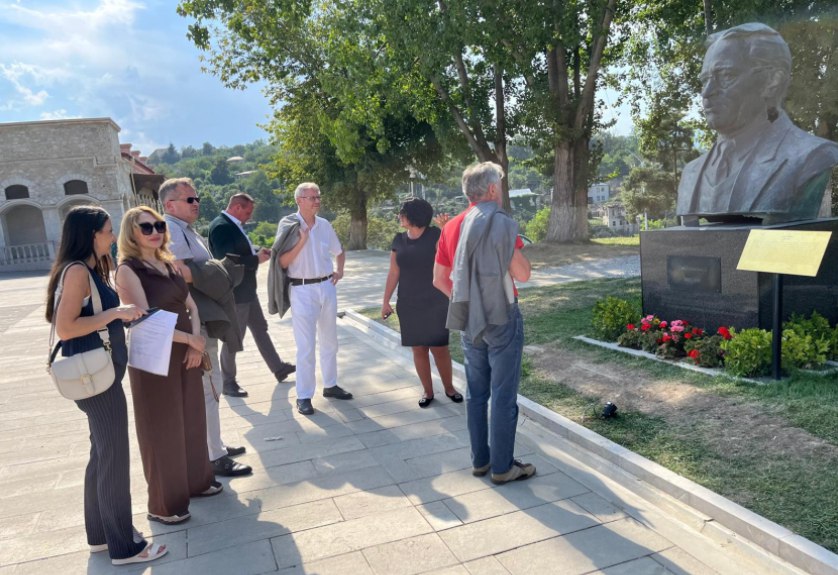 Finlandiya nümayəndə heyəti Şuşaya və Laçına səfər edib - FOTO