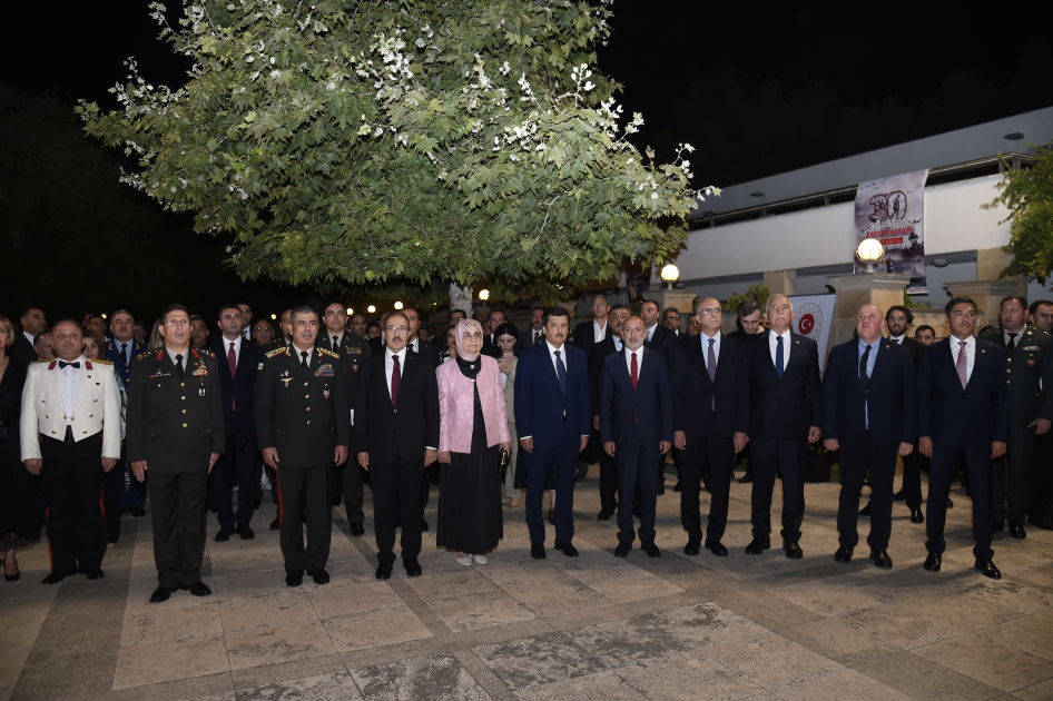 Bakıda Türkiyənin Zəfər bayramı və Silahlı Qüvvələr Günü qeyd edildi - FOTO