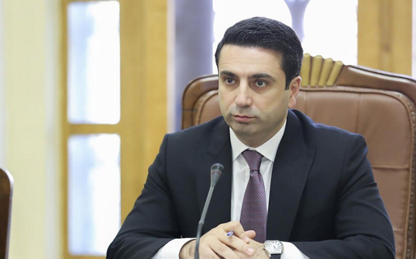 Alen Simonyan: "Mənim üçün “Dağlıq Qarabağın prezidenti” termini mövcud deyil"