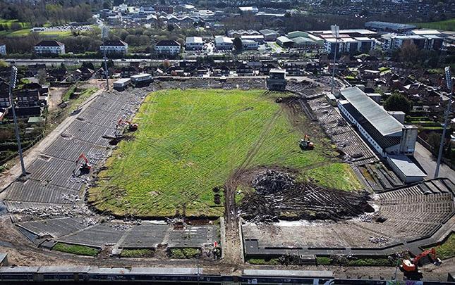 Avro-2028-i qəbul etməli olan stadionun heyrət doğuran halı - FOTO