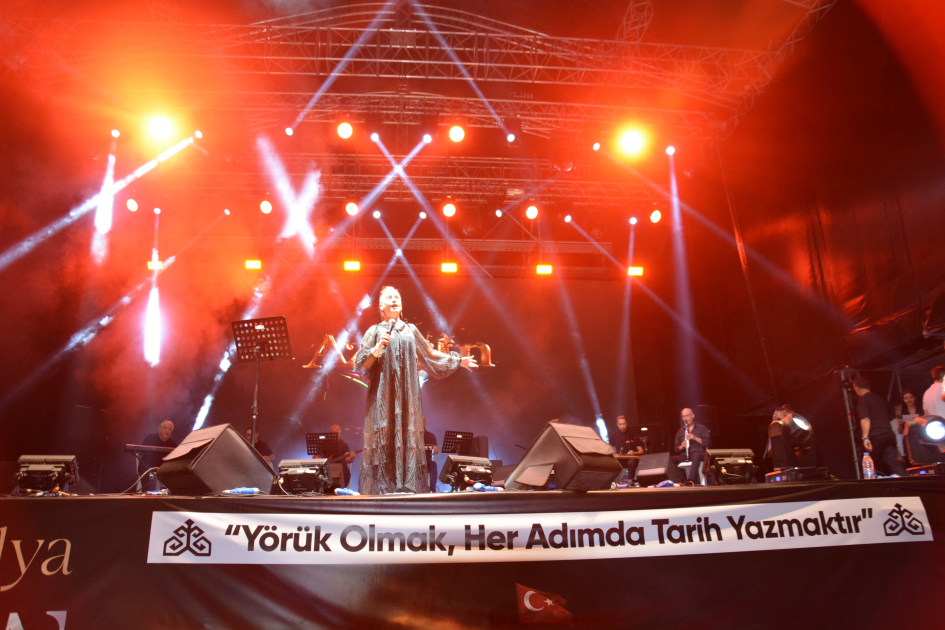 Antalyada azərbaycanlı sənətçilərin konserti keçirildi - FOTO