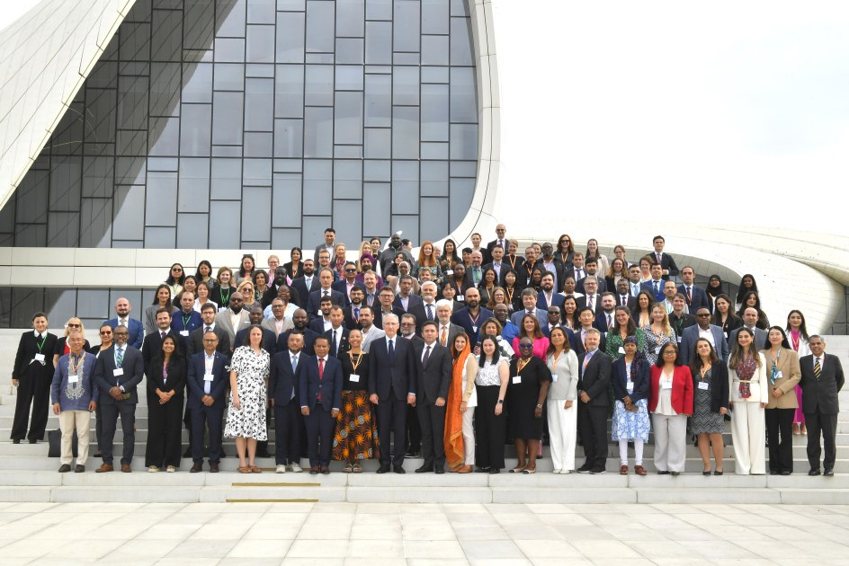 İqlim dəyişikliyi ilə mübarizəyə dəstək üçün yaradılmış beynəlxalq Fondun 3-cü iclası işə BAŞLAYIB - FOTO