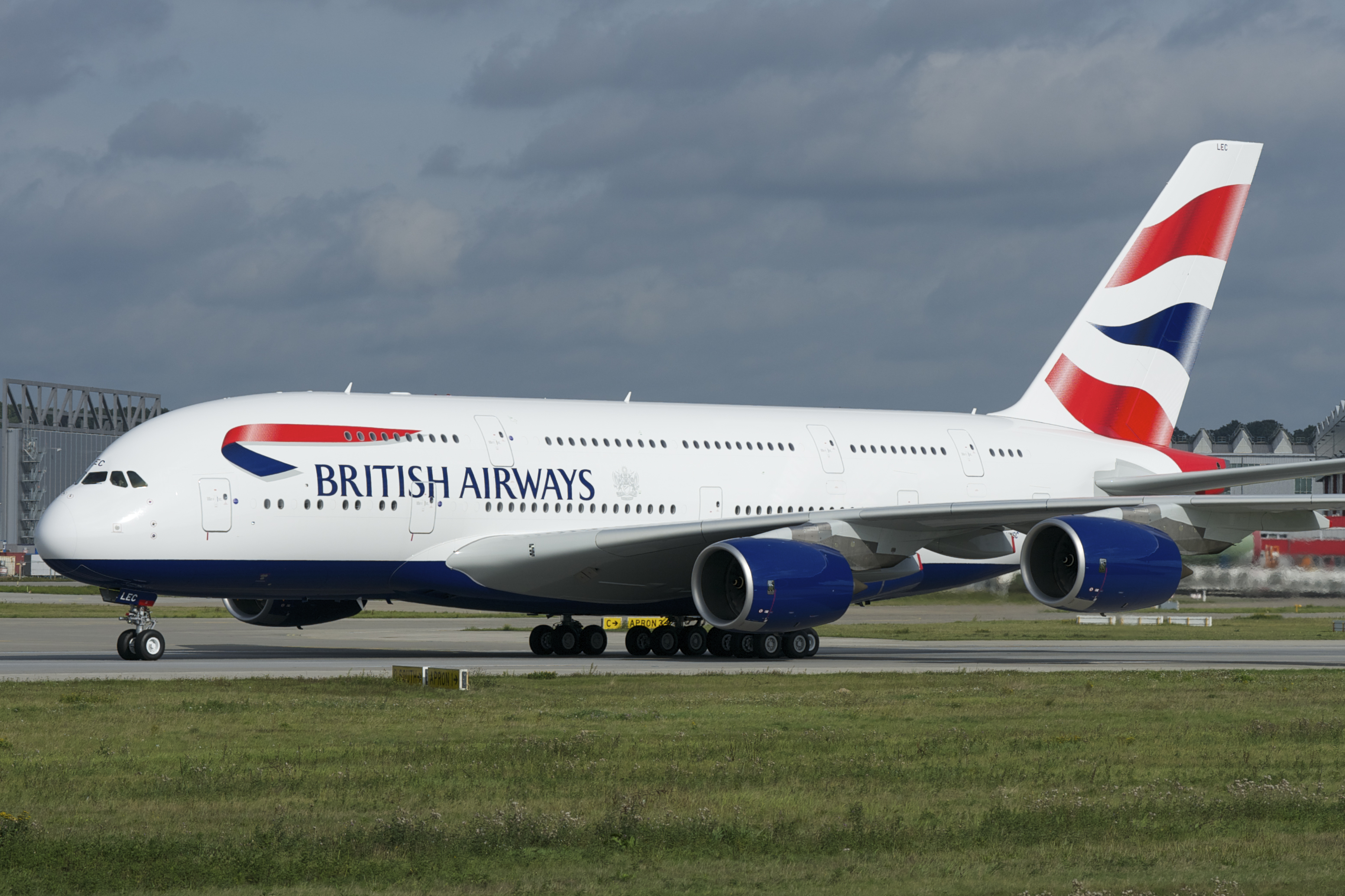 "British Airways" Tel-Əvivə uçuşları dayandırdı