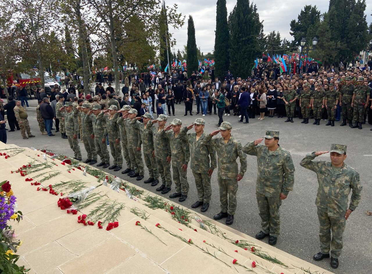 Anım Günü ilə əlaqədar Azərbaycan Ordusunda silsilə tədbirlər KEÇİRİLDİ - FOTO/VİDEO