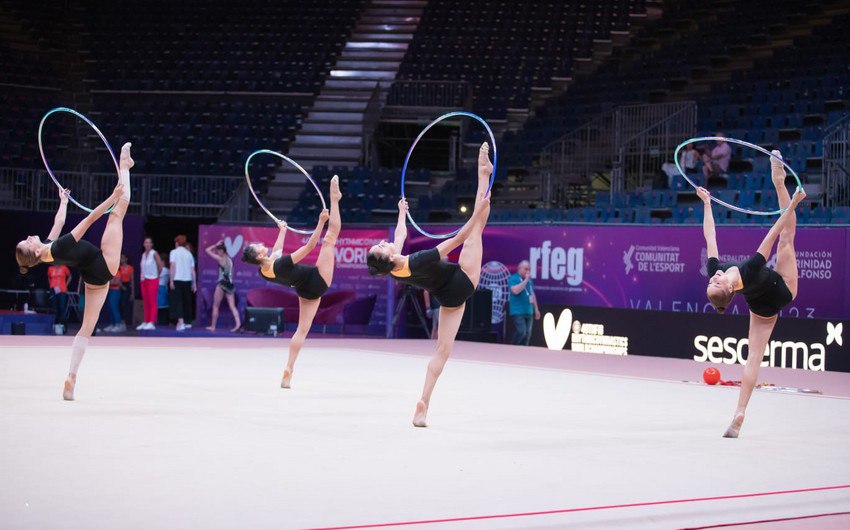 Gimnastlarımız dünya çempionatında gümüş medal qazandılar - FOTO