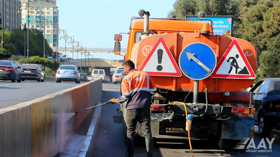 Paytaxt yollarında tunel, körpü və keçidlərin təmizlənməsi işləri aparılıb -FOTO/VİDEO