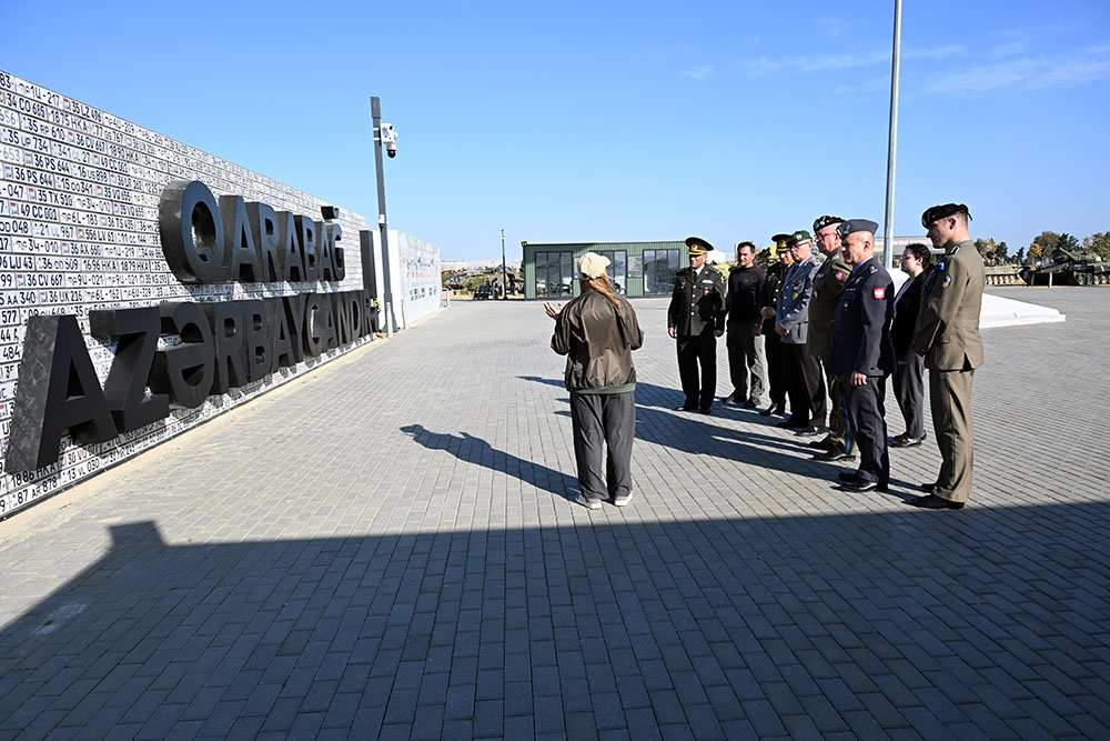 NATO nümayəndə heyəti Qənimətlər Parkını ziyarət etdi – FOTO/VİDEO