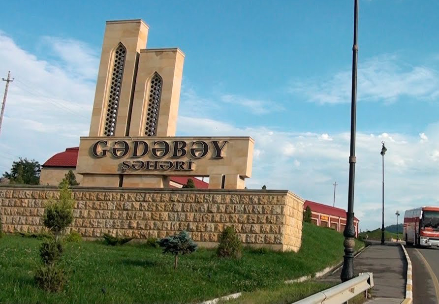 Gədəbəydə çay kənarında kişi meyiti TAPILDI Gədəbəydə çay kənarında kişi meyiti TAPILDI