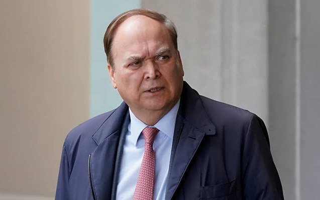 Putin Rusiyanın ABŞ-dakı səfirini geri çağırdı Putin Rusiyanın ABŞ-dakı səfirini geri çağırdı