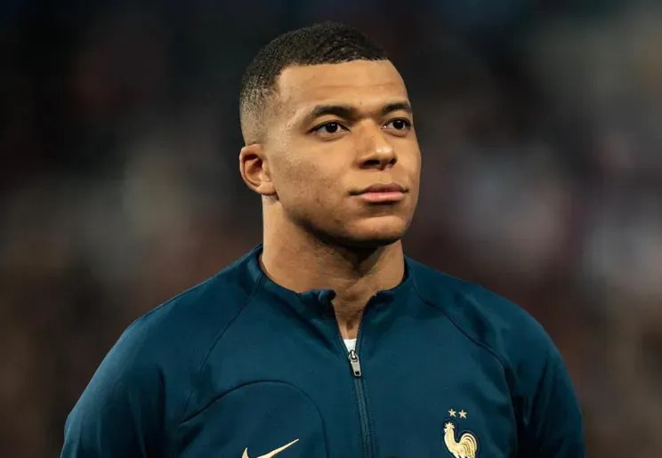 Mbappe cinsi zorakılıqda İTTİHAM OLUNUR