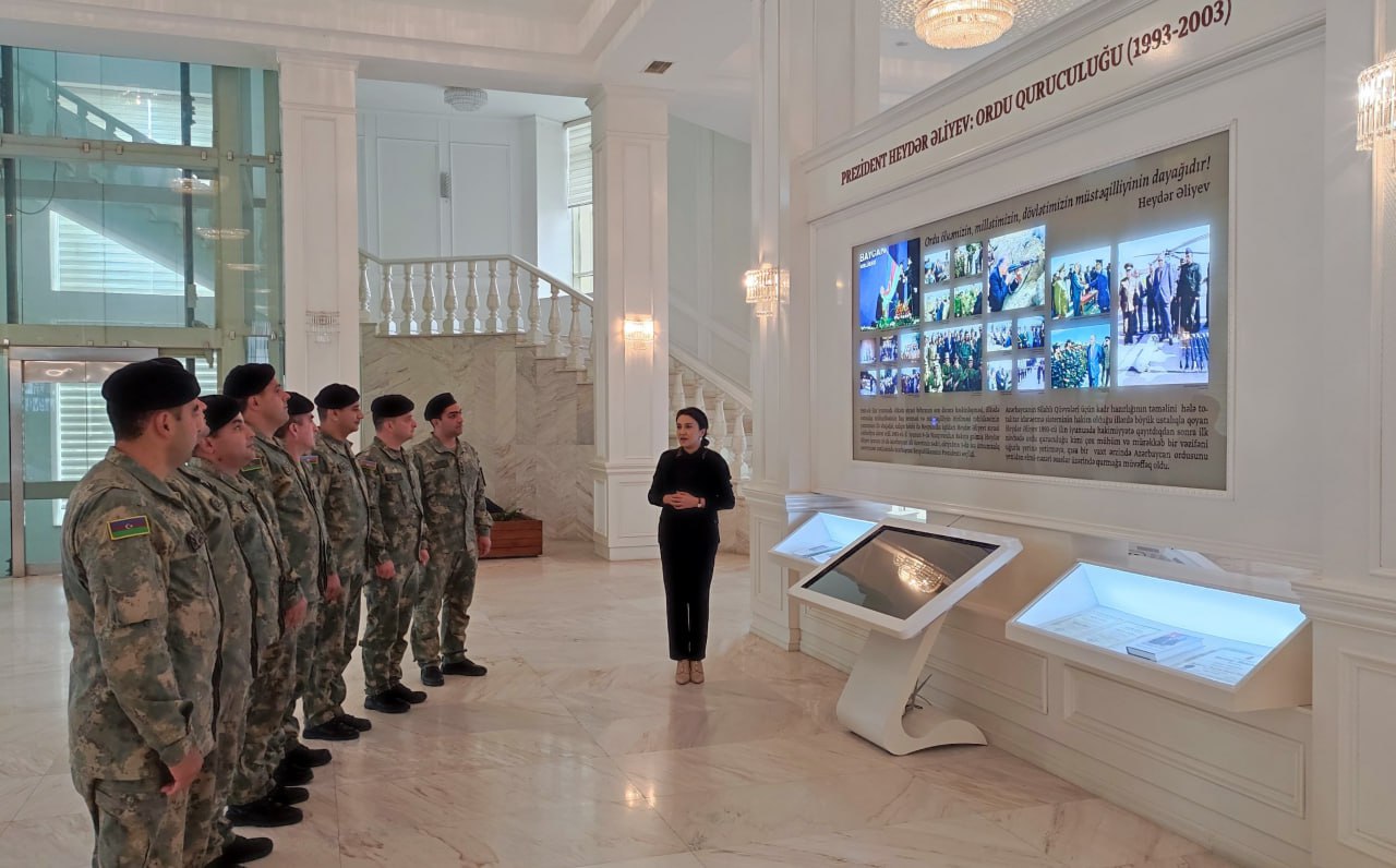 Müstəqilliyin Bərpası Günü münasibətilə Azərbaycan Ordusunda silsilə tədbirlər KEÇİRİLDİ - FOTO