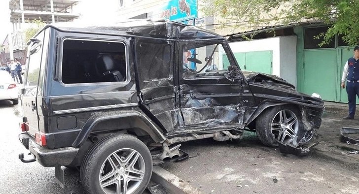 Rusiyada milyarderin qızının “Gelandewagen”i ağır QƏZA törətdi – FOTO/VİDEO