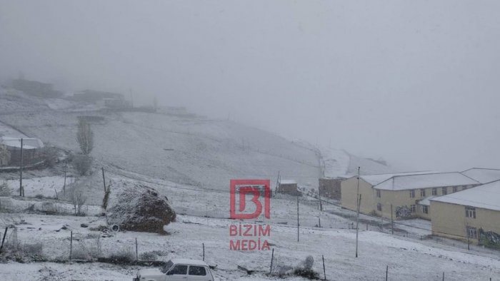 Ölkənin bəzi yerlərdə leysan, Qubaya qar yağır - FAKTİKİ HAVA