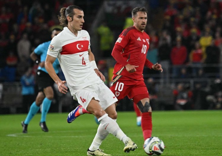 “Fənərbağça”nın futbolçusu Türkiyə millisindən uzaqlaşdırıldı “Fənərbağça”nın futbolçusu Türkiyə millisindən uzaqlaşdırıldı