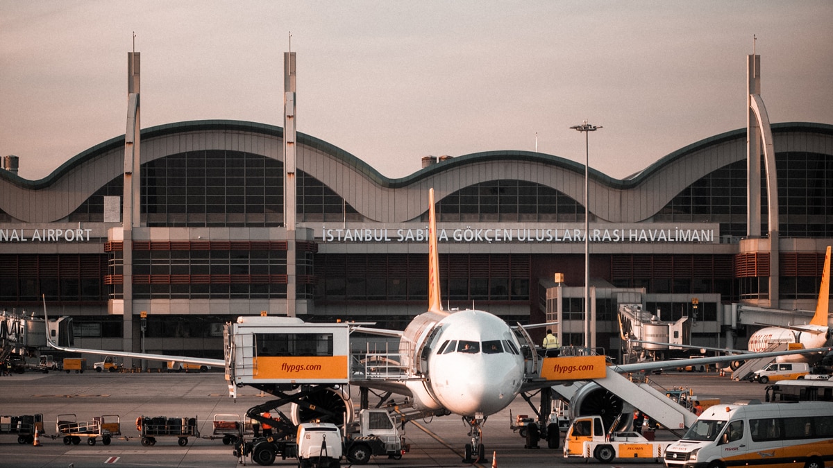 İstanbulun hava limanında uçuşlar LƏĞV EDİLDİ - SƏBƏB