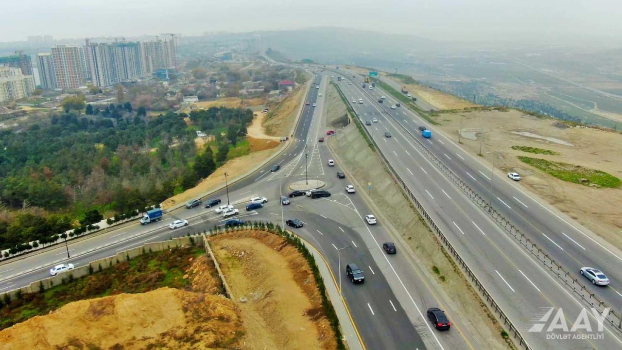 Bakıda daha bir küçədən Dairəvi yola çıxış genişləndirildi - FOTO