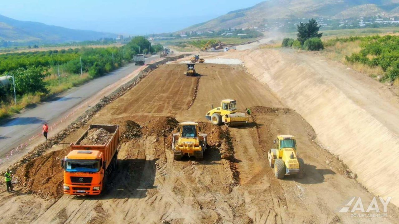 Ağdam-Əsgəran-Xocalı-Xankəndi yolu yenidən qurulur - FOTO/VİDEO