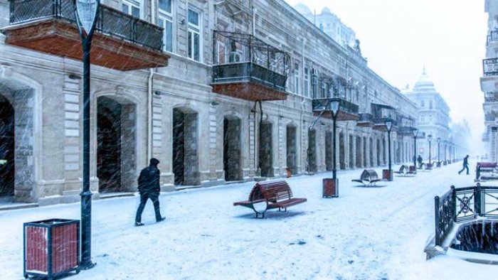 Hava kəskin dəyişir: Qar yağacaq, yollar buz bağlayacaq – XƏBƏRDARLIQ Hava kəskin dəyişir: Qar yağacaq, yollar buz bağlayacaq – XƏBƏRDARLIQ