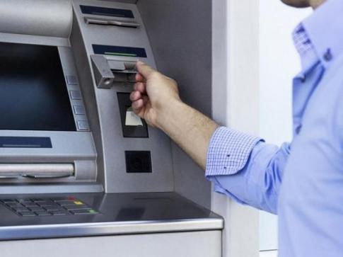 Bankomatların fəaliyyətində DAYANMALAR – Nağdlaşdırmada niyə problemlər var?