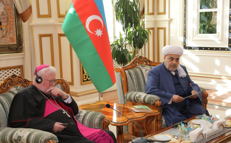 Allahşükür Paşazadə Müqəddəs Taxt-Tacın katibi ilə görüşdü - FOTO