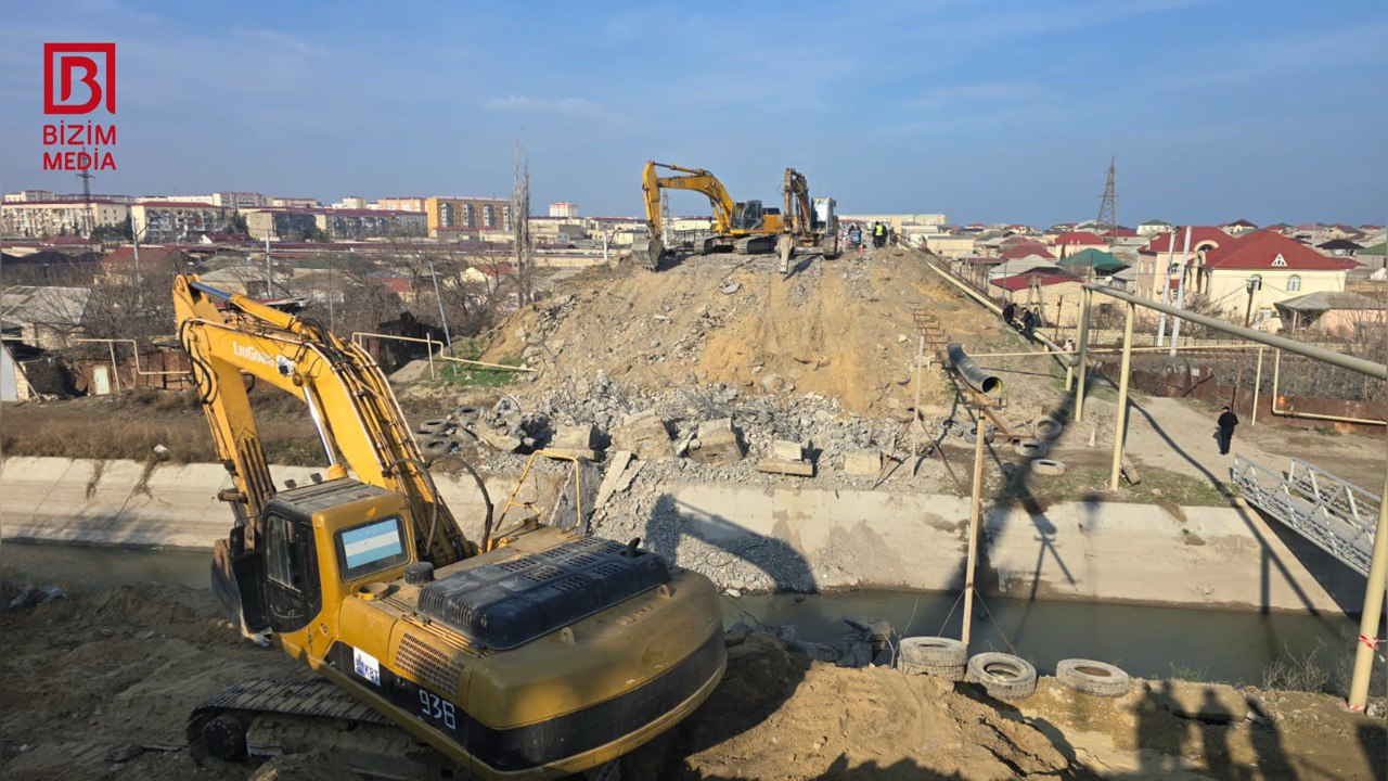 Saray körpüsünün söküntüsü davam edir – FOTO/VİDEO