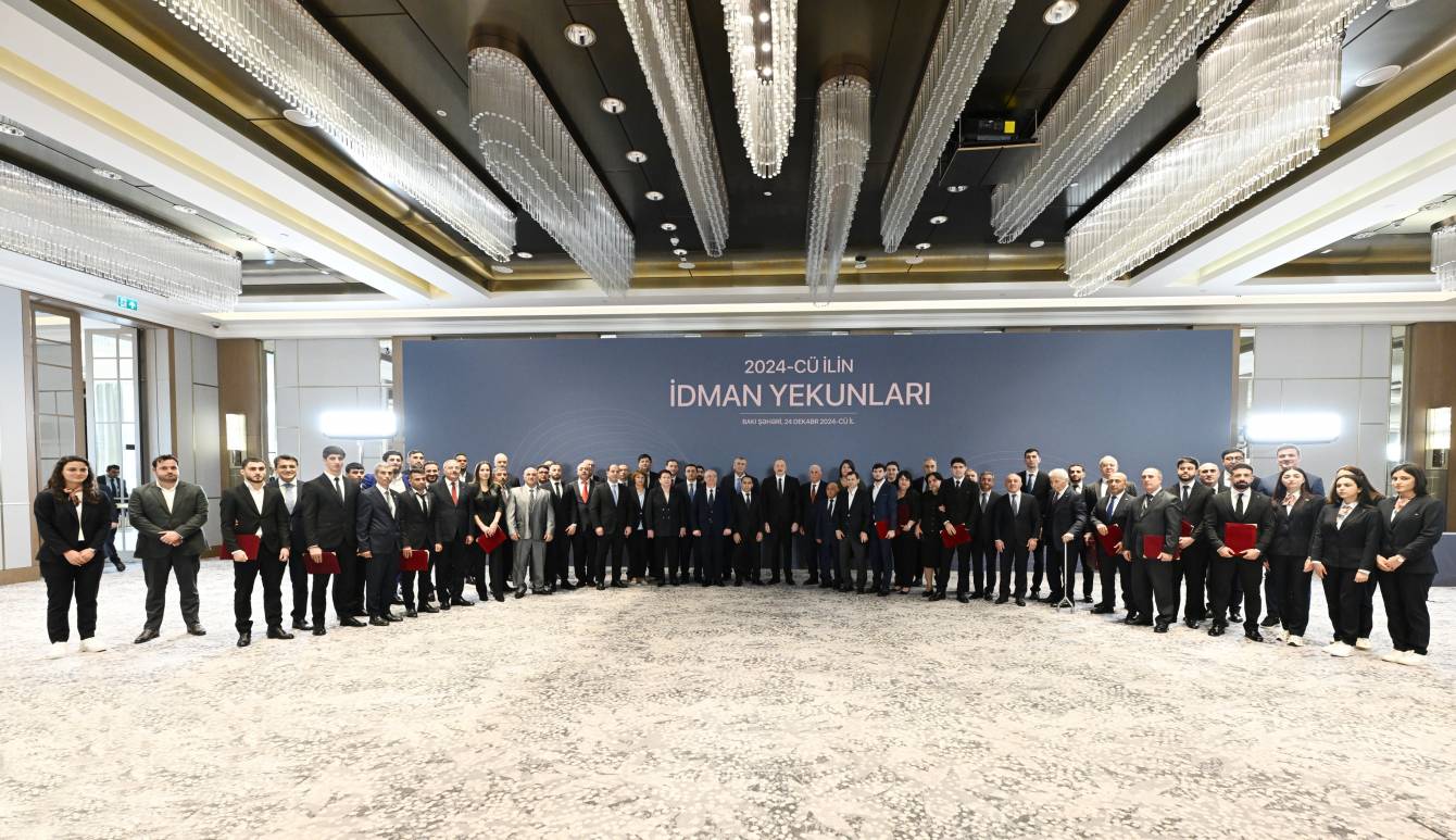 İlham Əliyev idmançıları mükafatlandırdı - FOTO