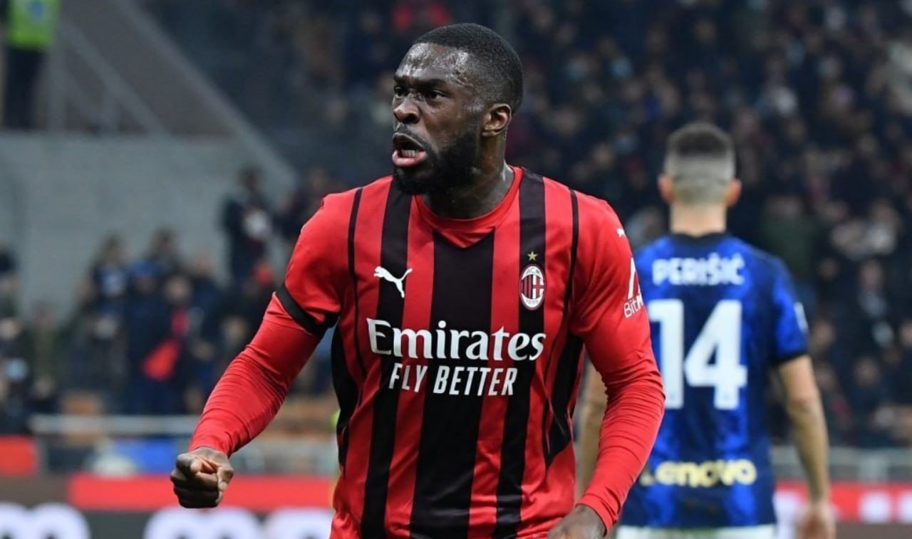 "Yuventus" "Milan"ın futbolçusunu transfer etmək İSTƏYİR