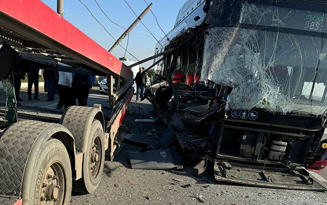 "BakuBus" avtobusu ilə yük avtomobili toqquşdu, ölən var- FOTO/VİDEO