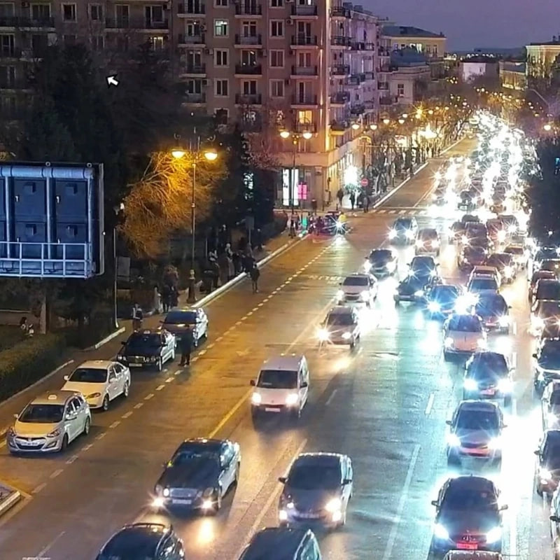 Bakının bəzi yollarında TIXAC VAR - FOTO