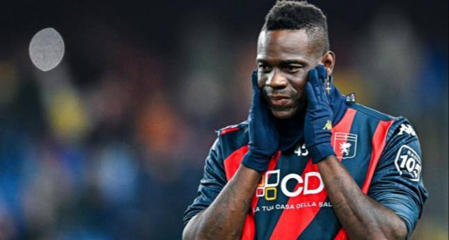 Balotelli komandasından ayrılmağa YAXINDIR